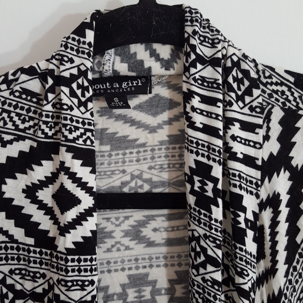 Cardigan - Picture 2 of 4
